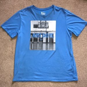 Nike tee shirt